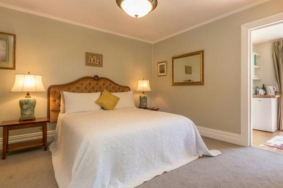 Garden Room Suite
